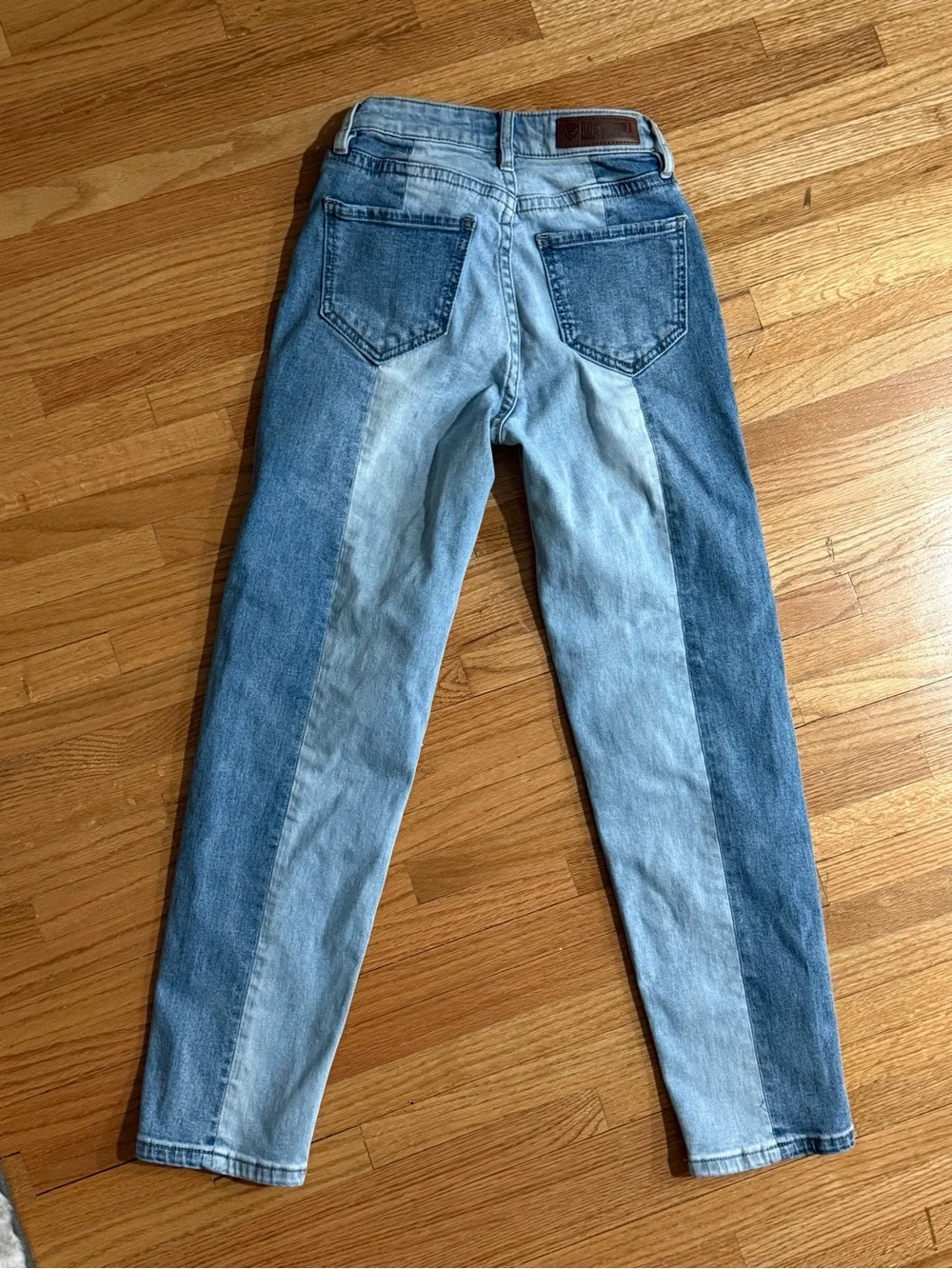 Rock & Roll Denim Two-Tone High Waist Jeans Sz 25 Women’s NWOT
